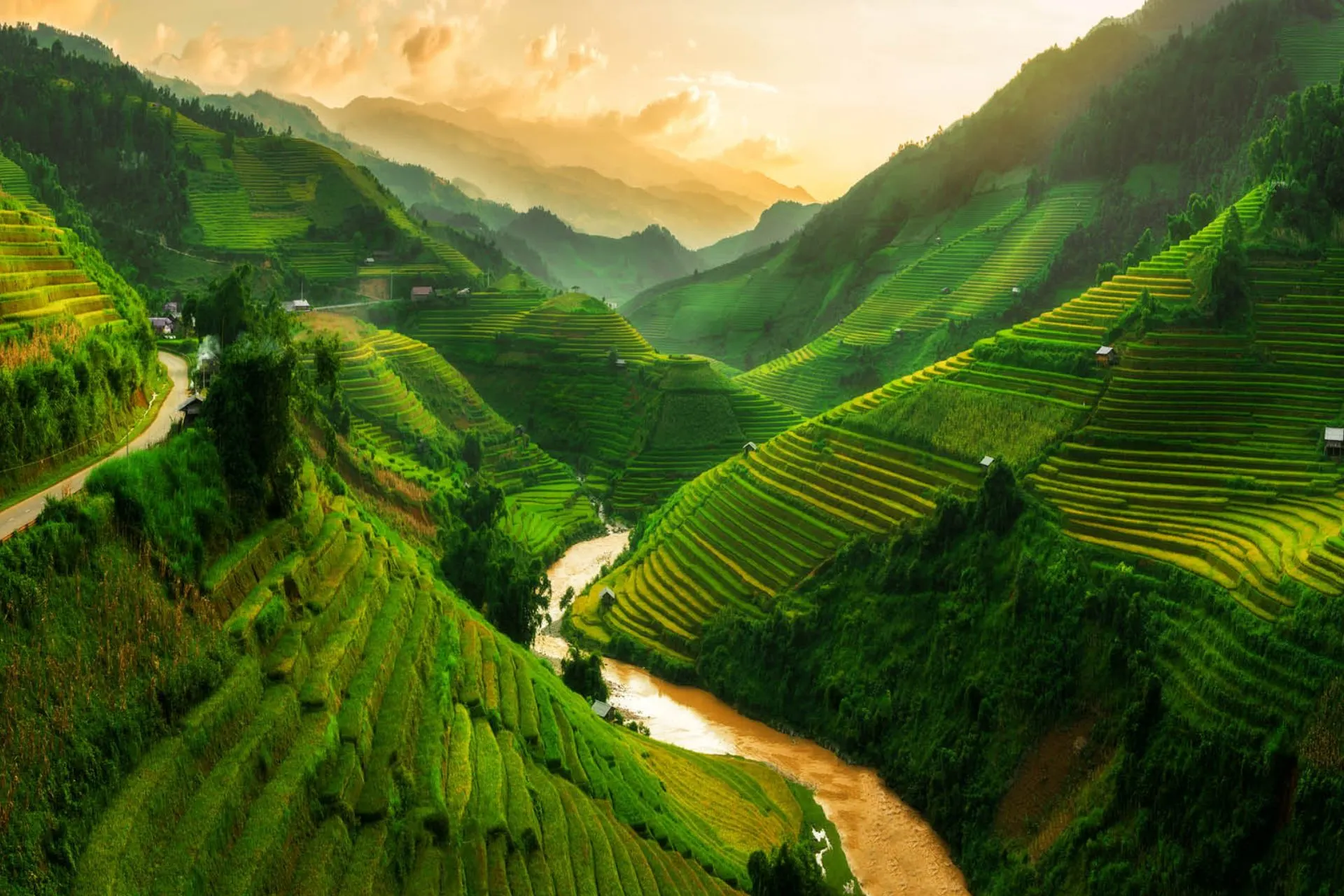 Sapa Tour from Hanoi: Fansipan Mountain & Local Culture Guide