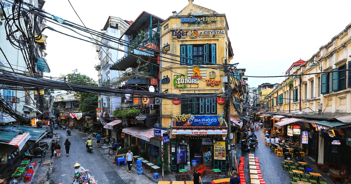 Walking Through Hanoi Old Quarter: A Complete Visitor Guide
